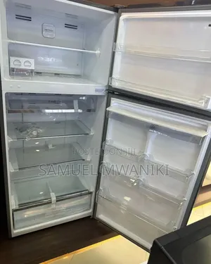 Hisense Top Mount Fridge 510l With Water Dispenser Ref510dr
