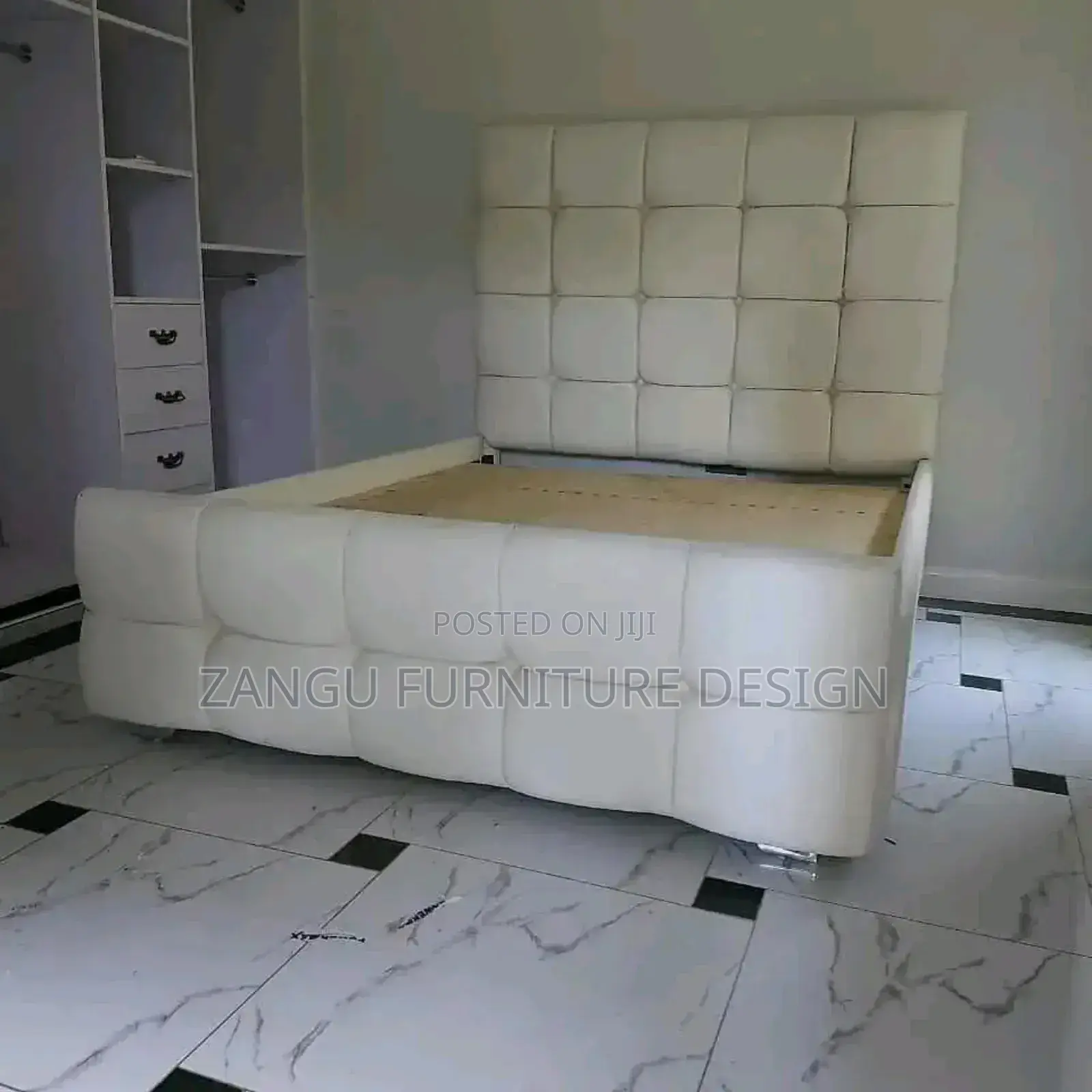 Modernised Chester Bed White 5*6