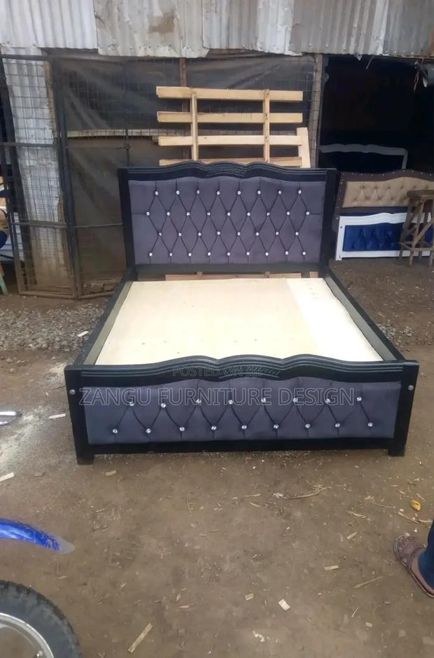 Classic Mountain Modern Bed - main view