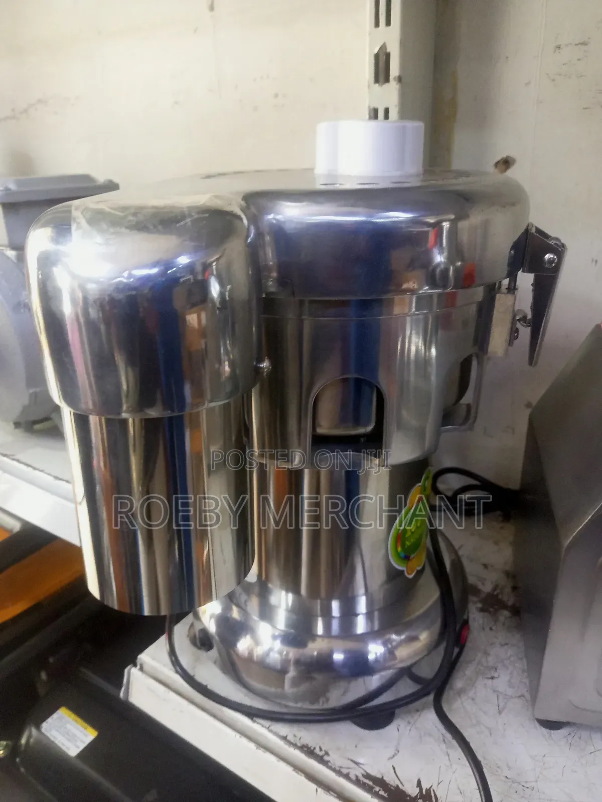 Stainless Commercial Juice Extractor Machine
