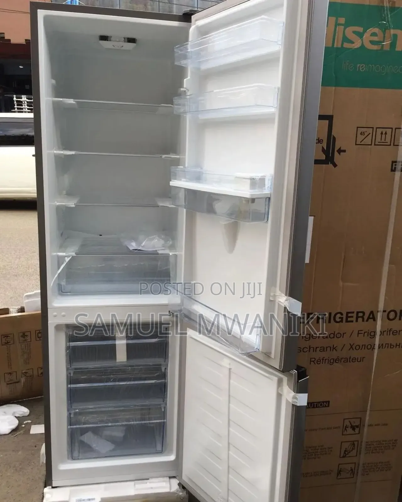 Hisense 286L Combi Defrost Refrigerator With Water Dispenser