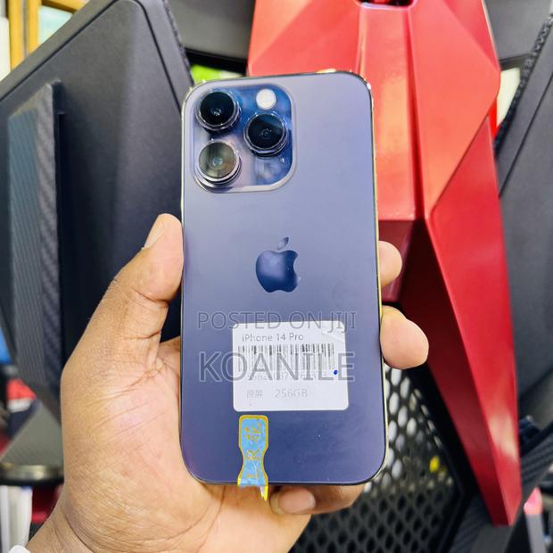 Apple iPhone 14 Pro 256 GB Purple - main view