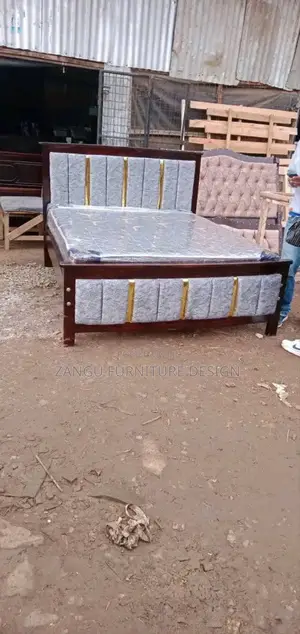 Modern Beds Available 4*6