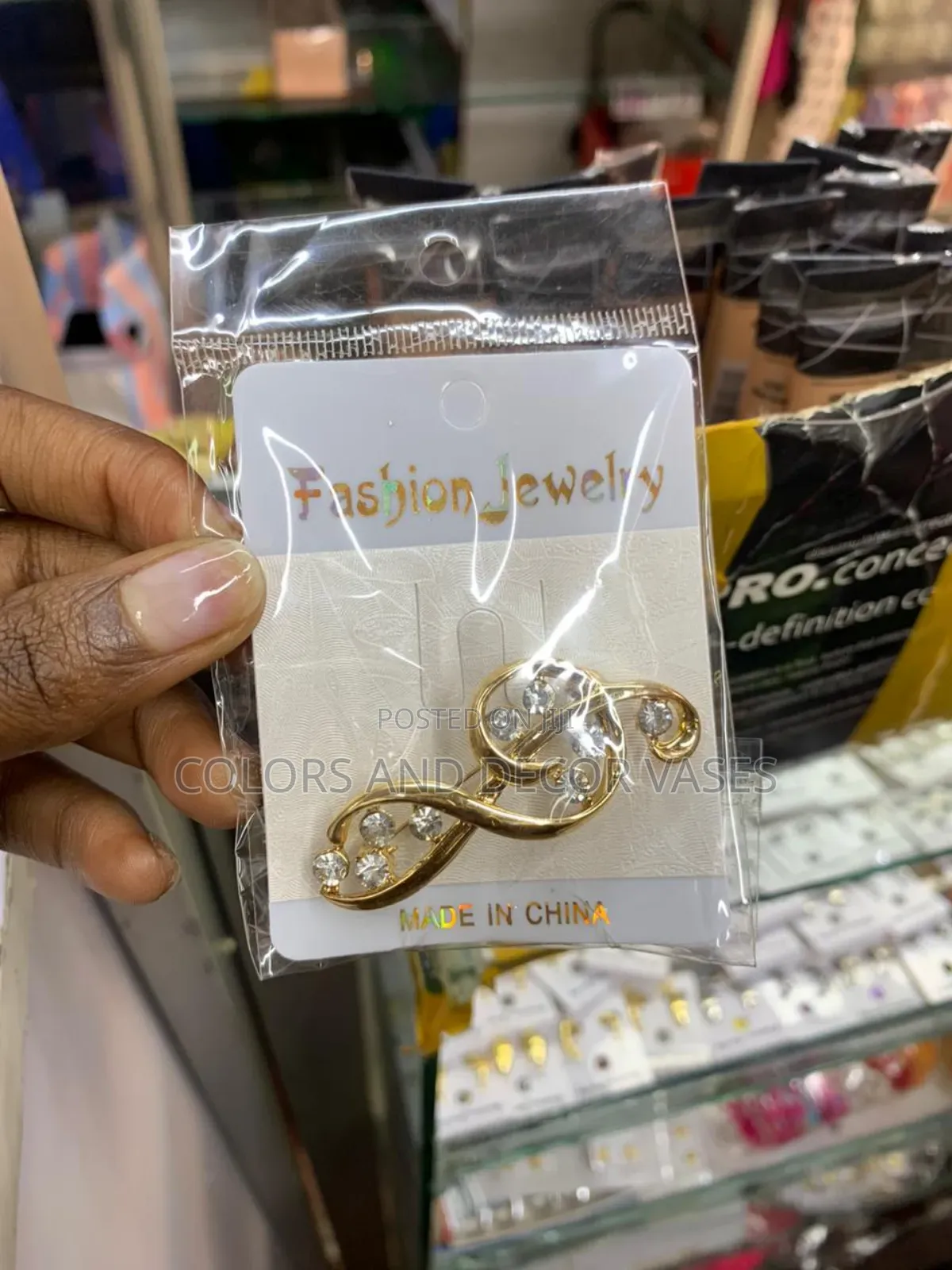 Official Piece Brooch