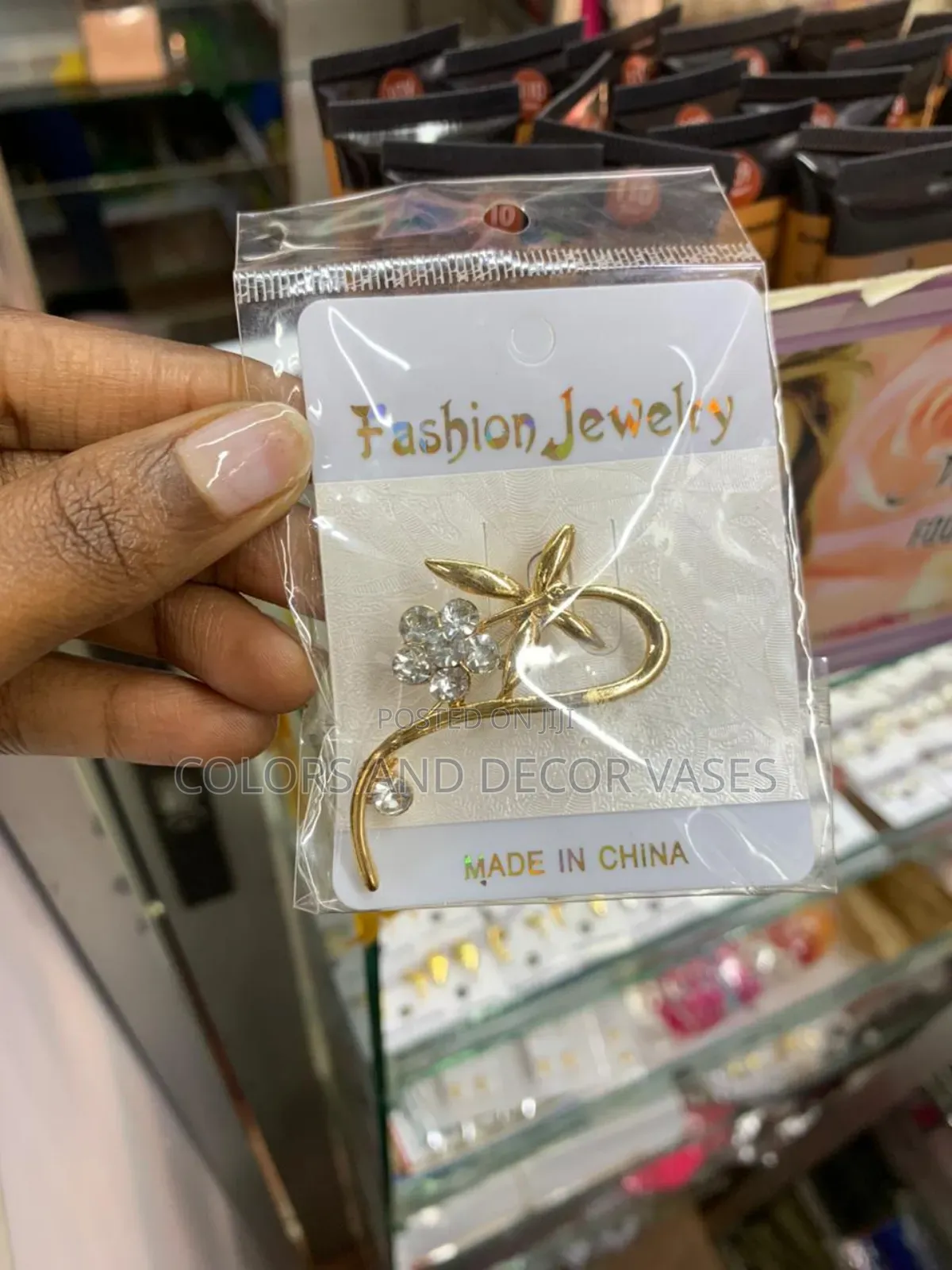 Official Piece Brooch