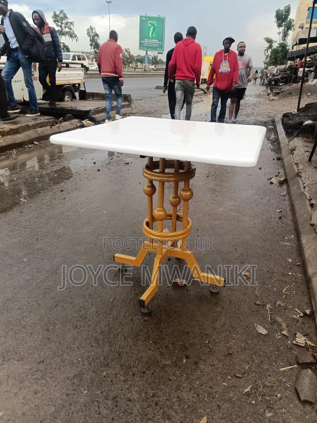 Restaurant Marble Table, White and Gold 