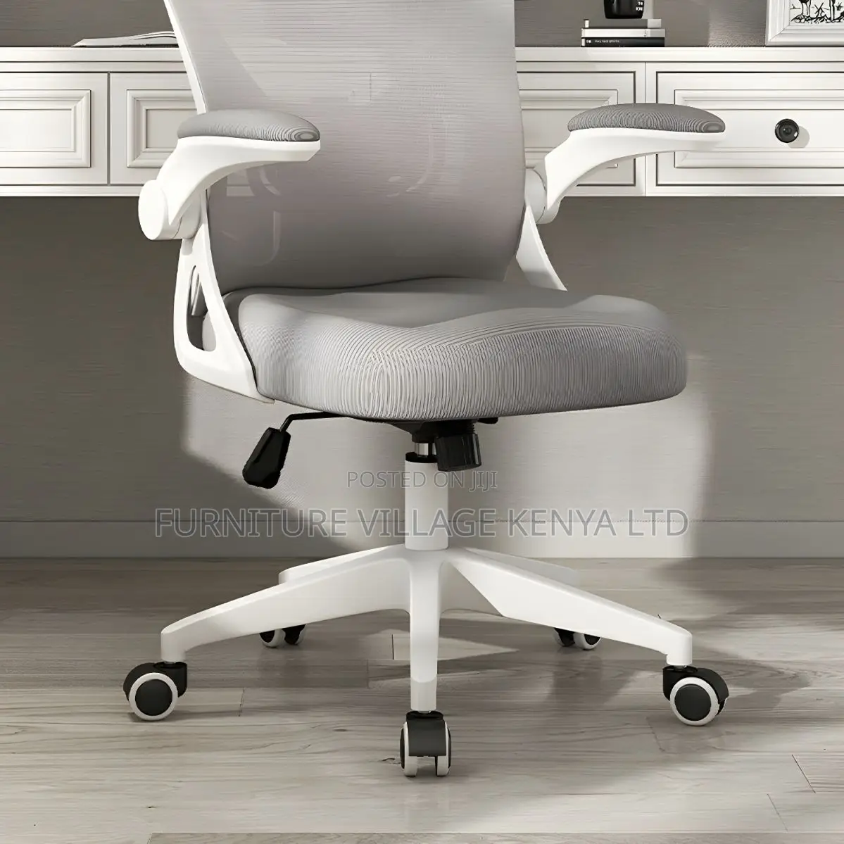 Elegant and Comfortable High-Back Mesh Task Chair