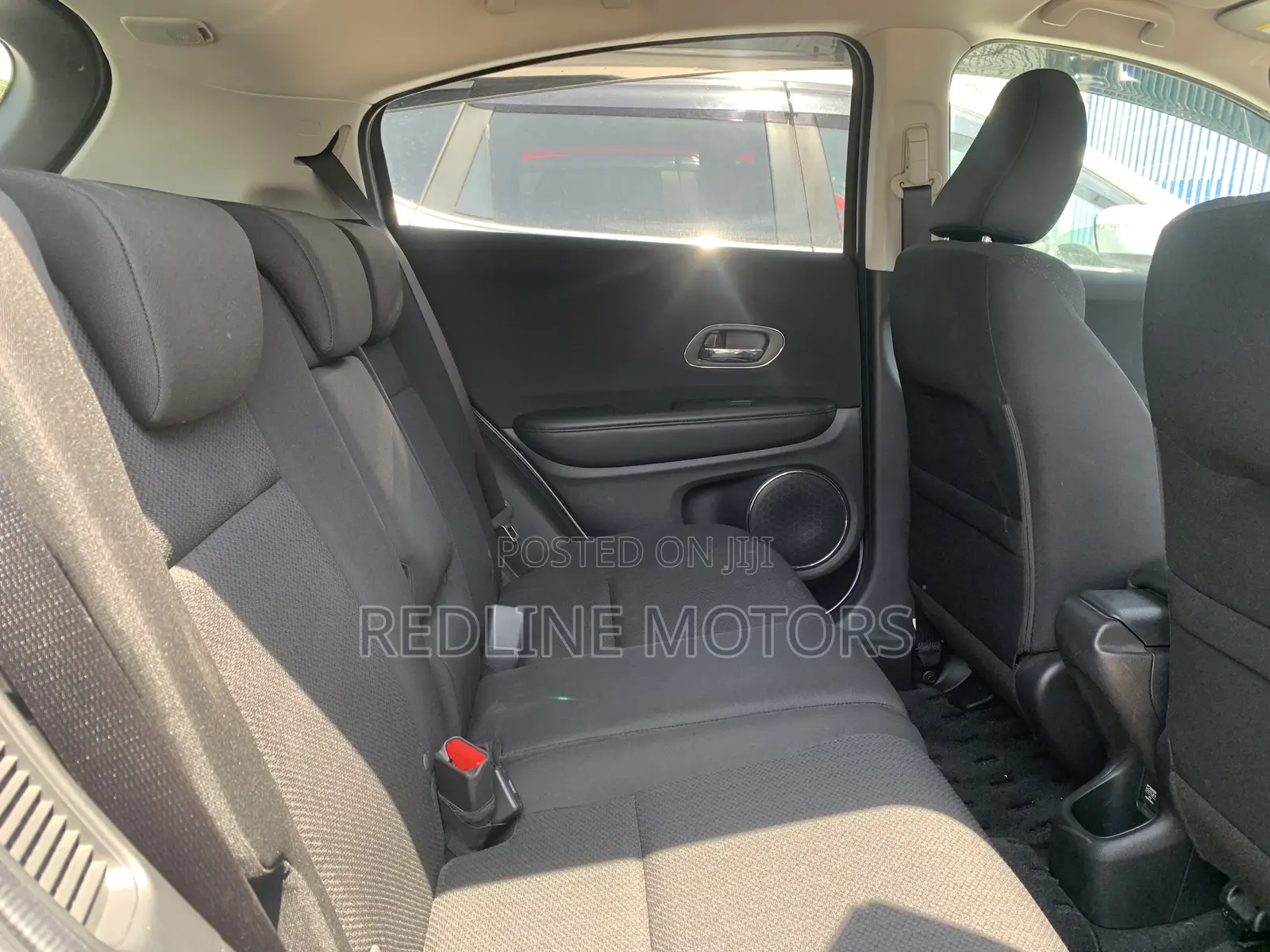 Honda Vezel 1.5 Hybrid 2WD 2017 Silver