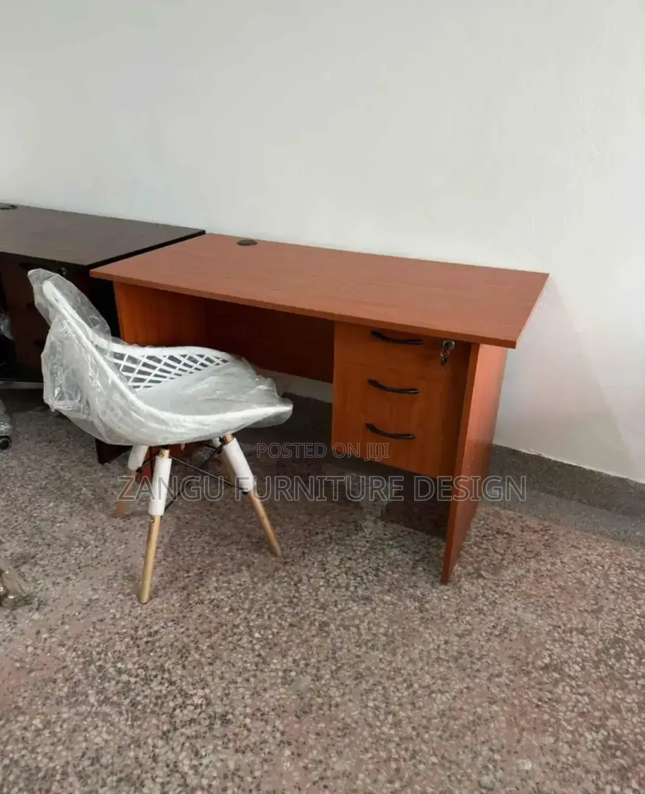Office Desk+Chair
