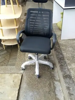 Model Headrest Chair