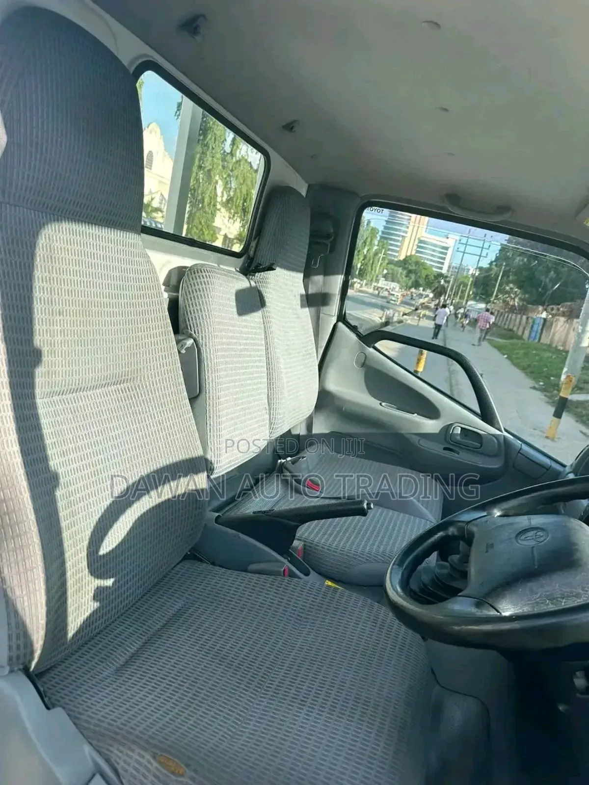 Toyota Dyna 2017 White