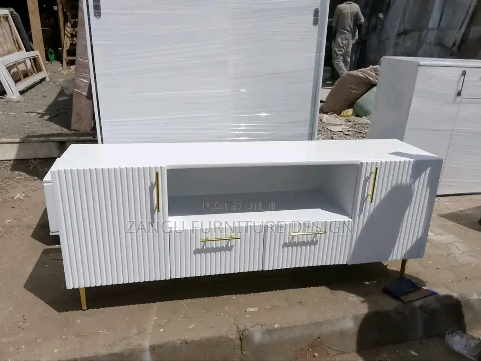 Modern Stand in White Colour