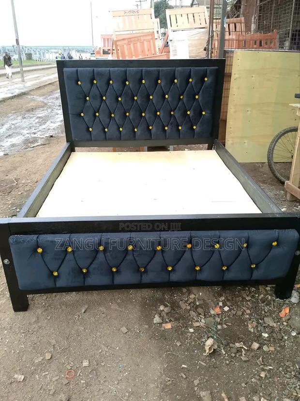 Modern Black Chester Bed - main view