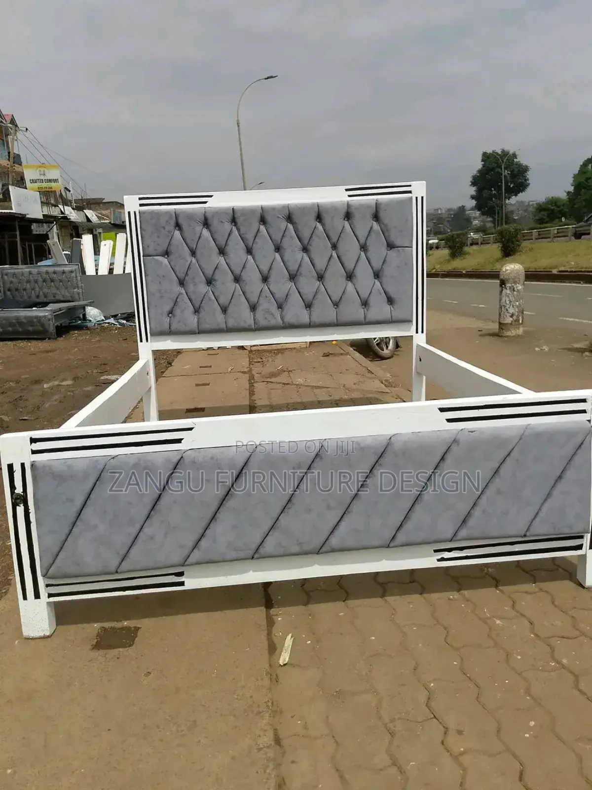 Modern Chesterfield Bed