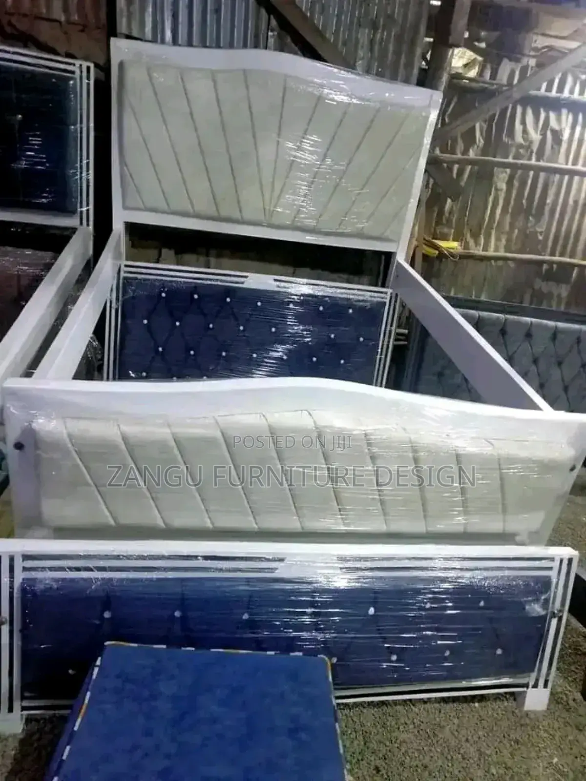 Mountain Chester Bed Available
