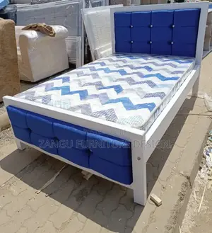 Beds Beds 4*6 Available in Blue