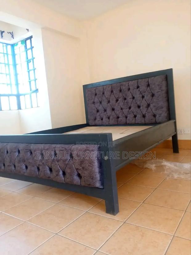 Chester Mocket Bed - main view