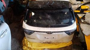 Harrier Zsu60 Rear Gate