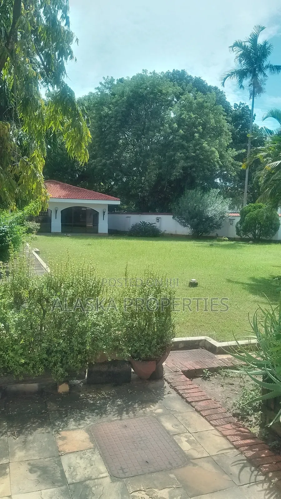 5bdrm Bungalow in Nyali Estate for sale