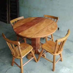 Stable 4 Seater Dinning Set
