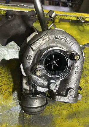 Turbo for Yd25 Navara Pickup 3 by 3 Bolts