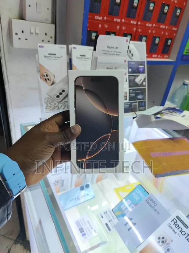 New Apple iPhone 16 Pro Max 256 GB Black - main view