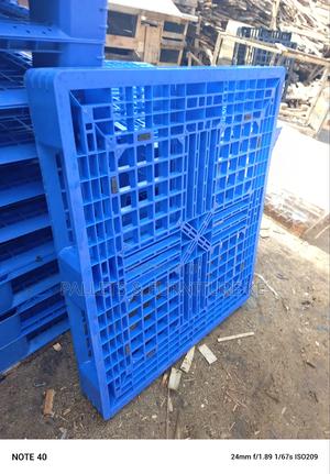 Blue Plastic Pallet - thumbnail 2