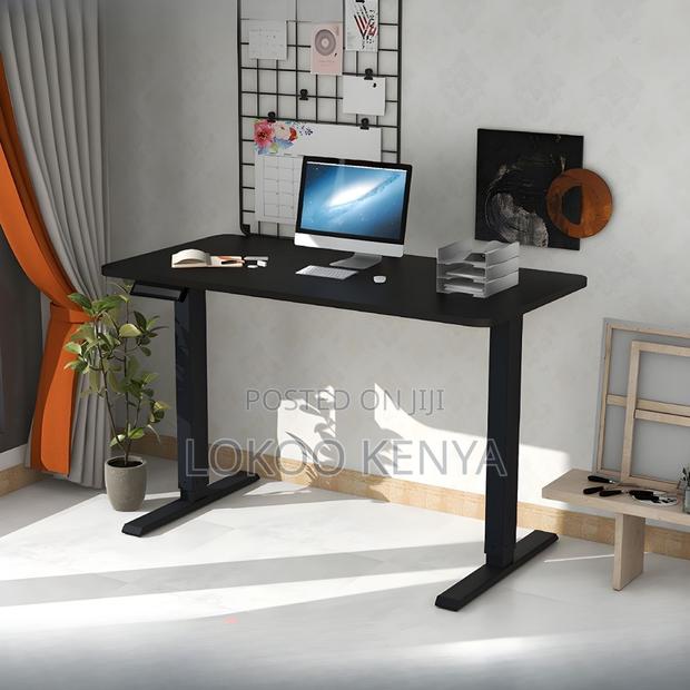 Office Desk: Electric Height Adjustable Desk