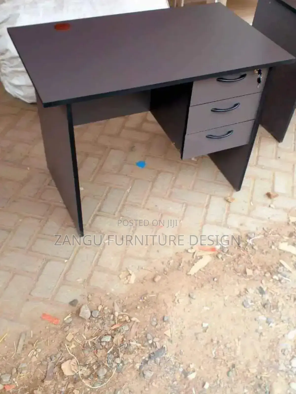 Best Office Desks in Town