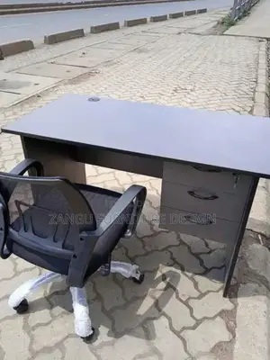 Modern Office Desk/Chair