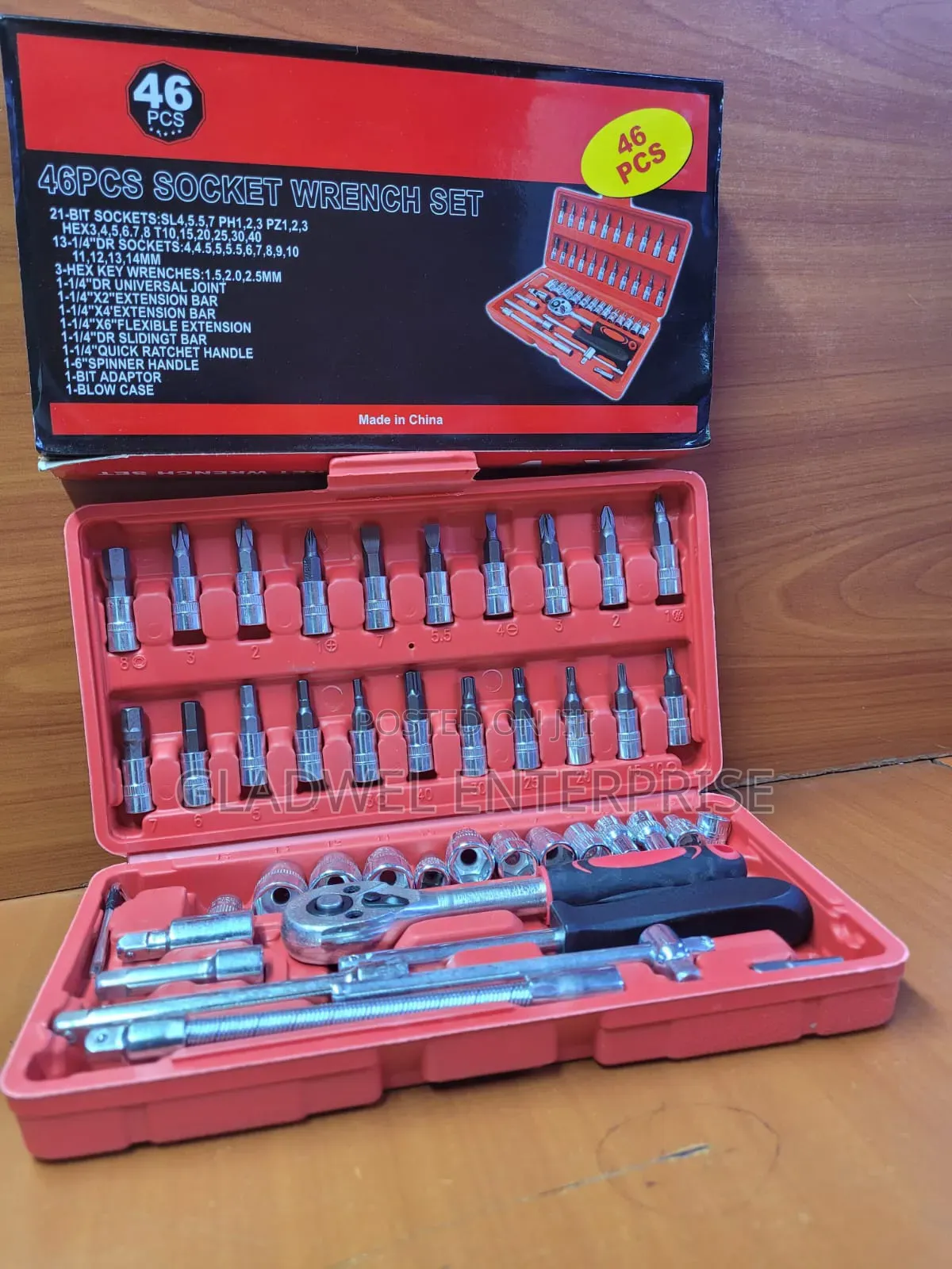 Socket Wrench