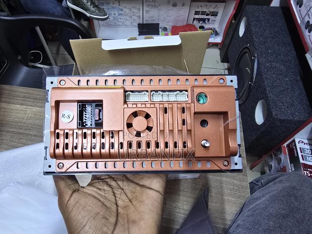 8 Inch Android Car Radio With Apple Carplay/Android Auto - 2gb/32gb - thumbnail 2