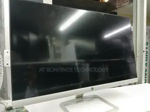 HP 27es Monitors
