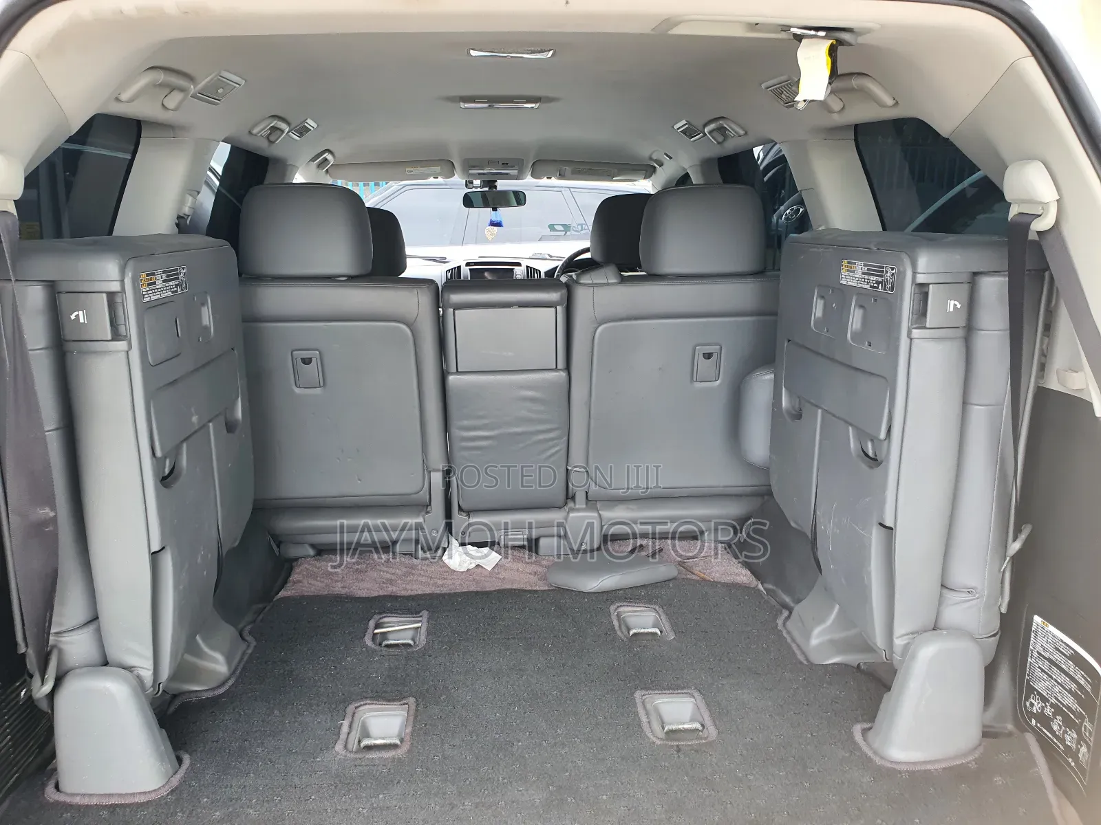 Toyota Land Cruiser 2011 White