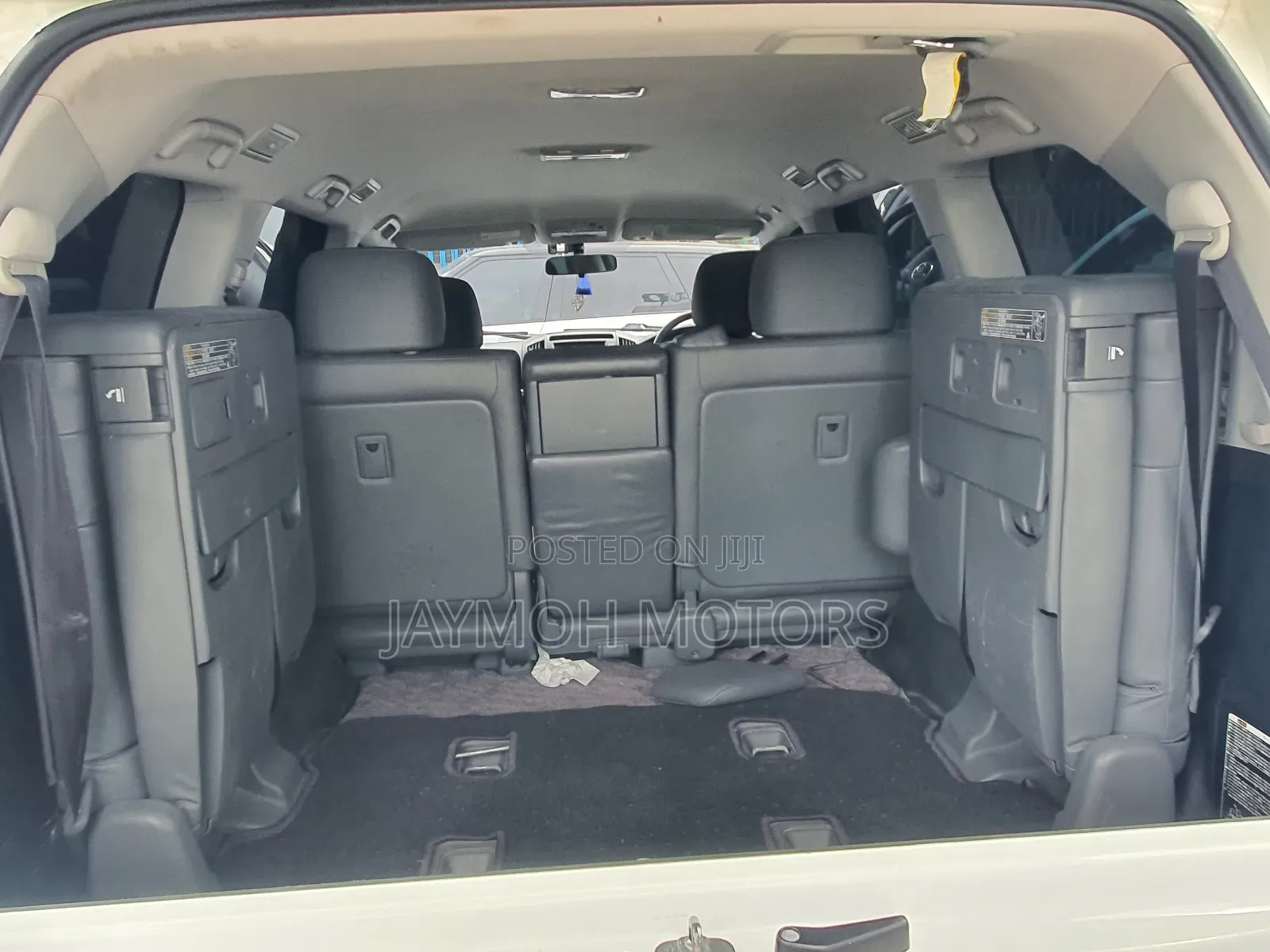 Toyota Land Cruiser 2011 White