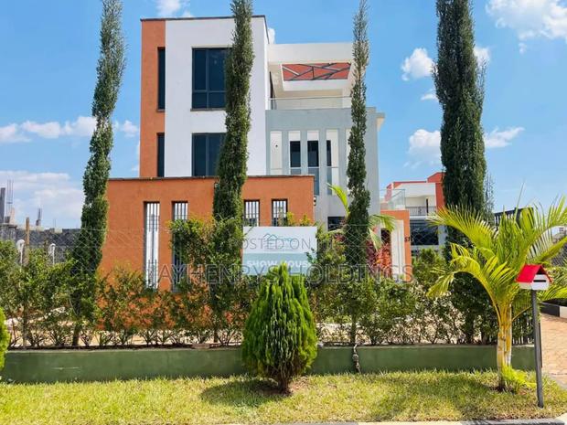 4bdrm House in Membley for sale
