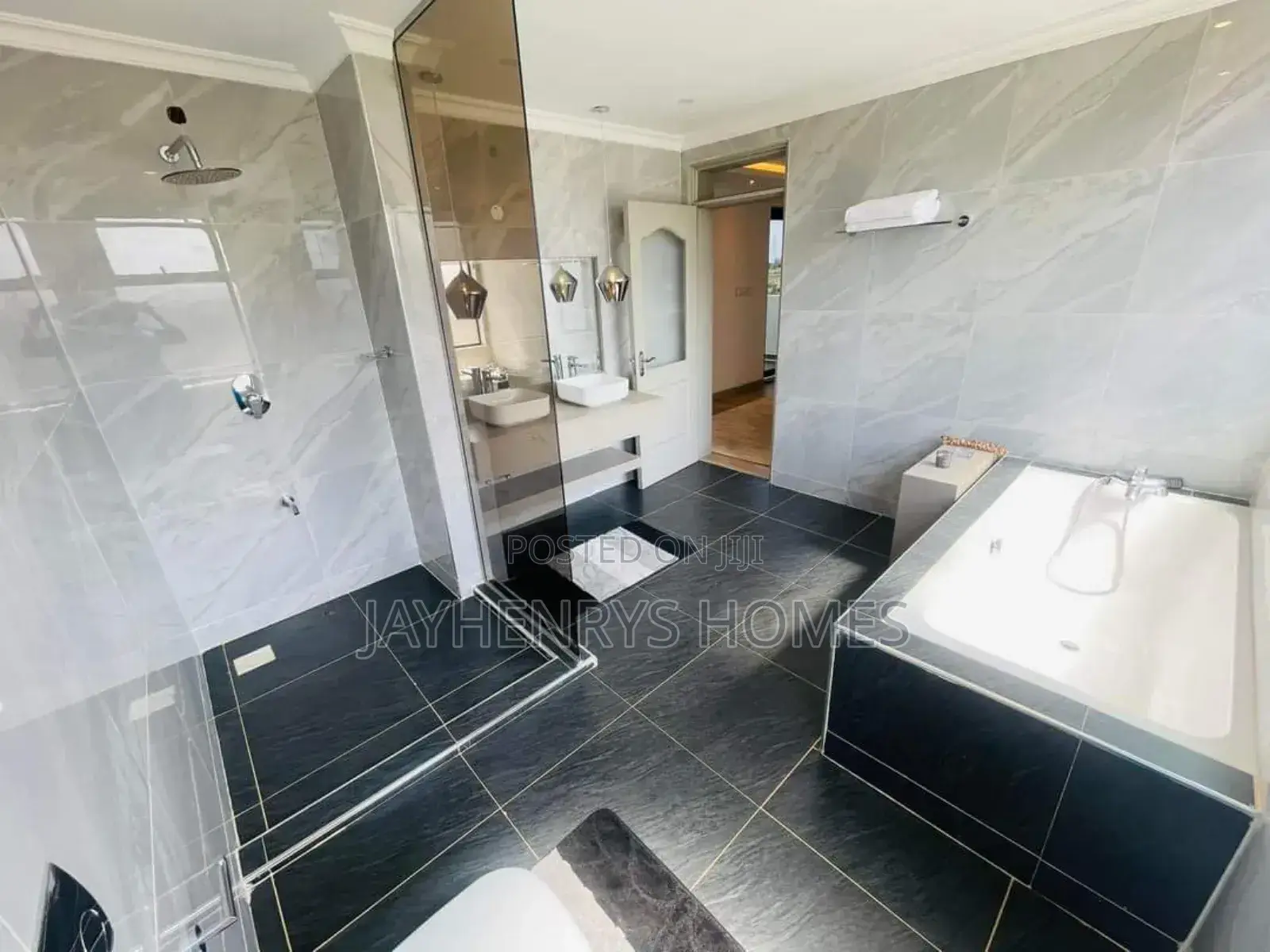 4bdrm House in Membley for sale