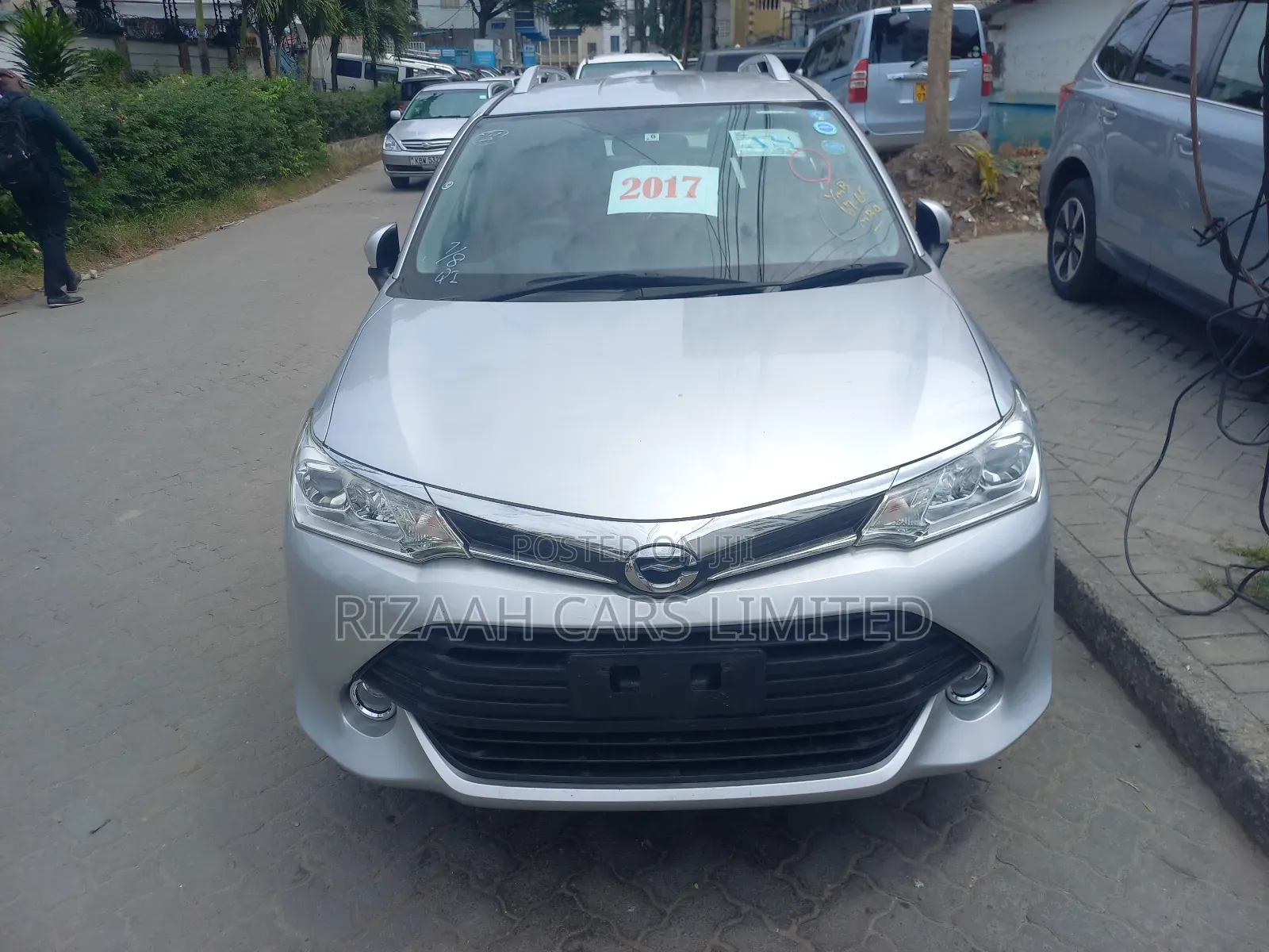 Toyota Corolla Fielder 2017 Silver