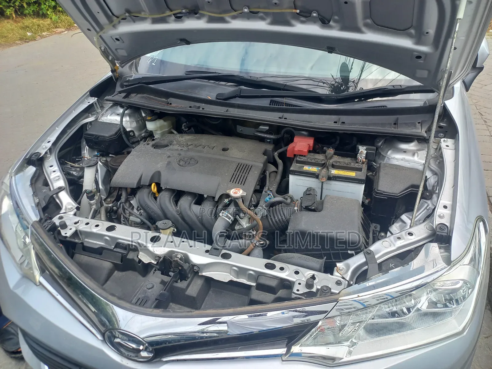 Toyota Corolla Fielder 2017 Silver