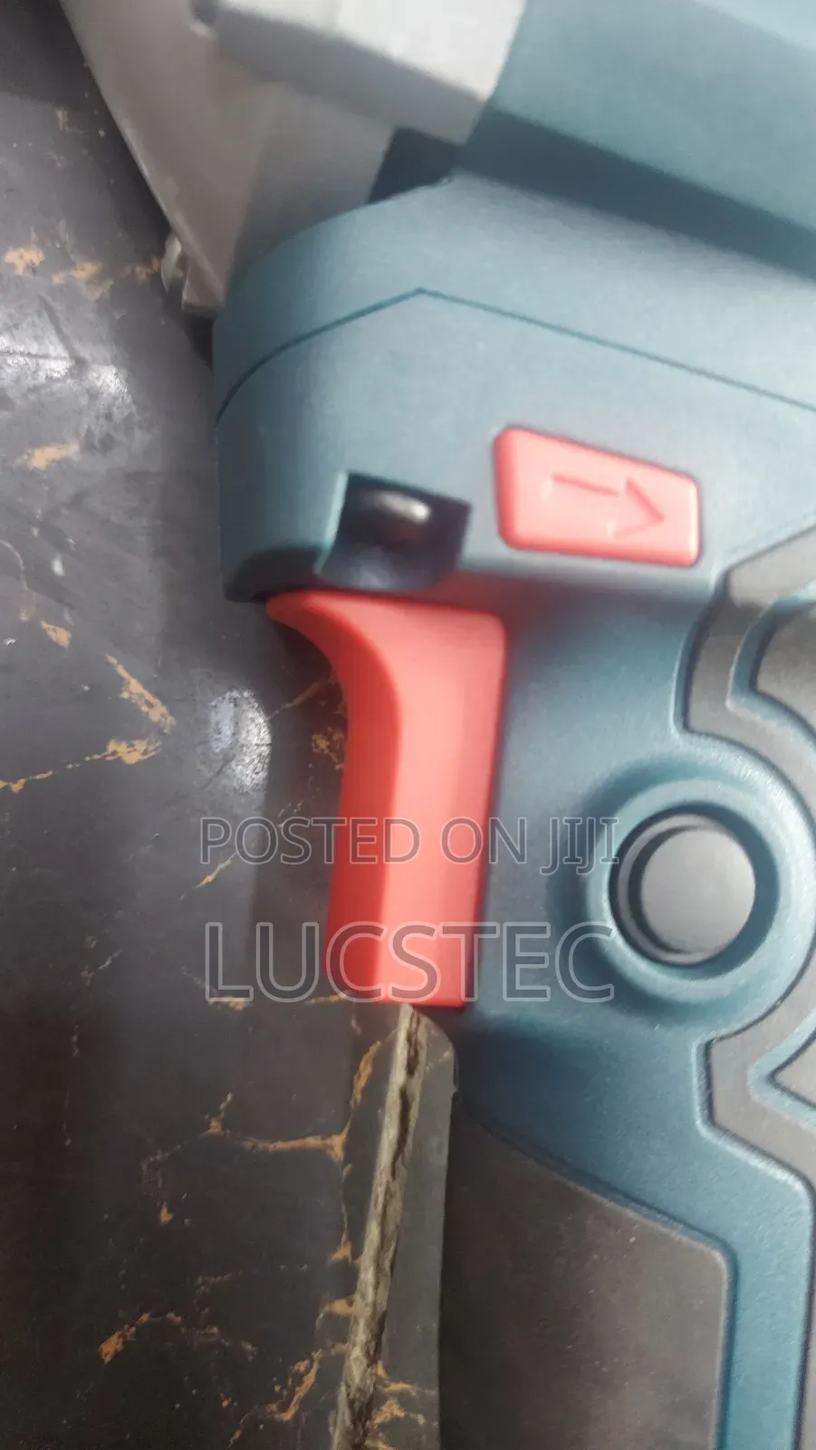 BOSCH Professional Heavy Duty Drill GBM 1600 RE