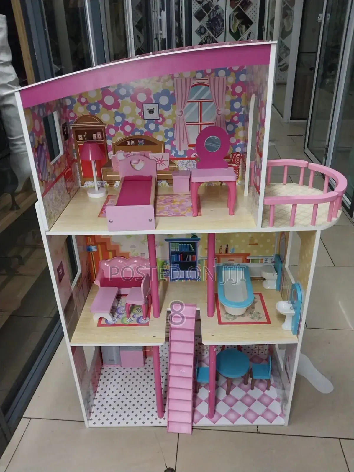 Dollhouse for Sale – Perfect for Imagination
