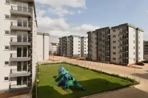3bdrm Apartment in Gateway Mall Area for sale