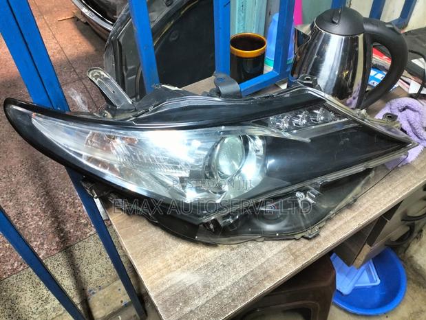 Headlight Auris 2014 Xenon