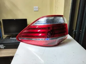 Taillight Toyota Crown 2014 Bluish Left Side