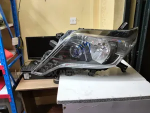 Headlight Prado 160 Xenon Teardrop (Not Original) RHS