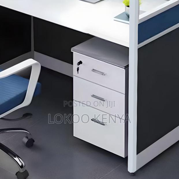 Workstation:4-Way Blue Modular Office Workstation - thumbnail 6