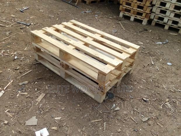 Heat Treated Wooden Pallets - main view