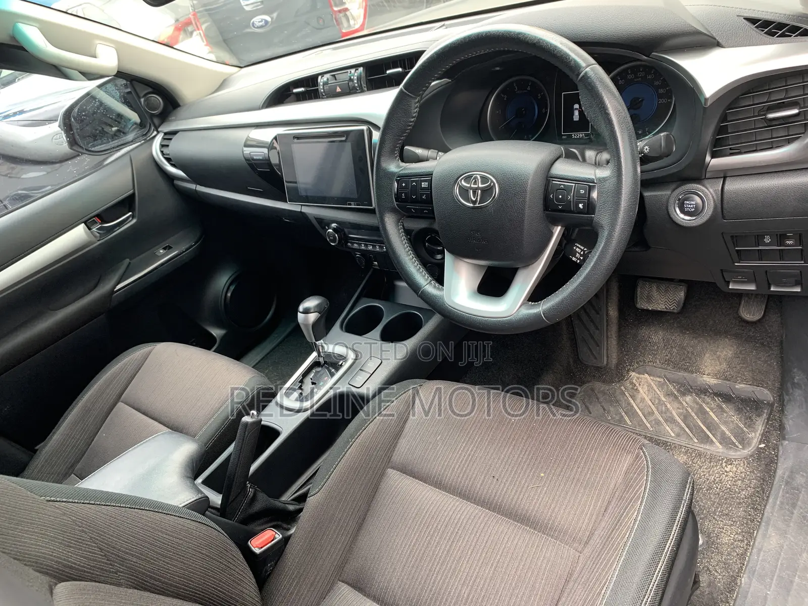 Toyota Hilux SR5 4x4 2017 Gray