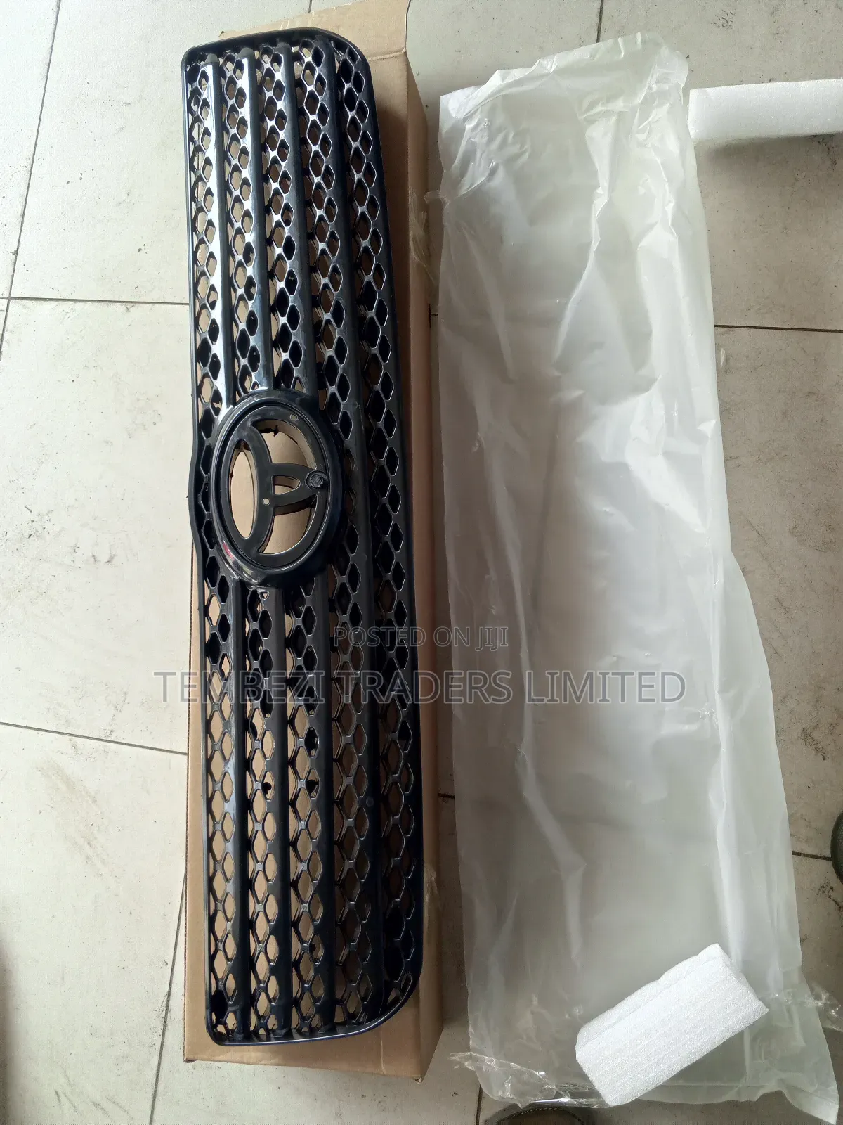 Front Upper Grill Toyota Succeed