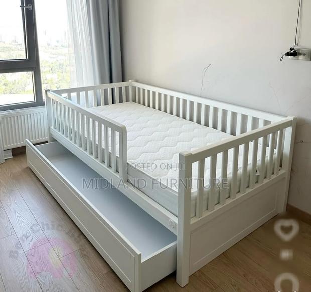 Children Bed With Pullout Bed - main view